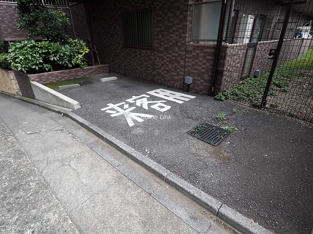 カテリーナ池袋西プラザタワー　来客用駐車場
